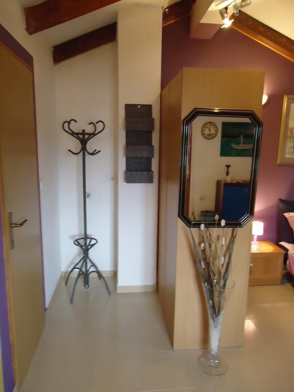 Studio Nera